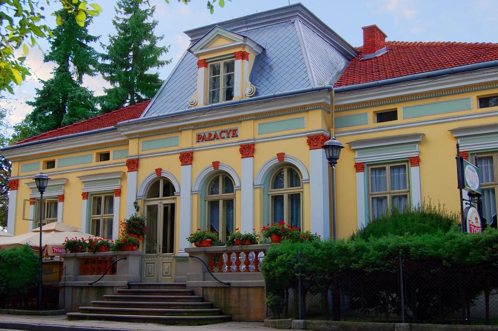 Pensjonat Palacyk Bed & Breakfast Lancut Exterior photo